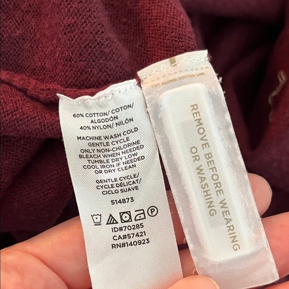 LOFT Plus Rich Burgundy Turtle Neck Sweater Dress - Size 16/18 - Picture 3 of 16